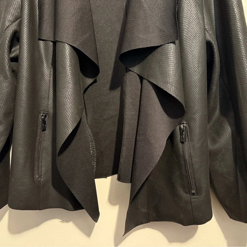 Catherine Malandrino Jacket 1X Black Faux Leather Snake Print Draped Open Front